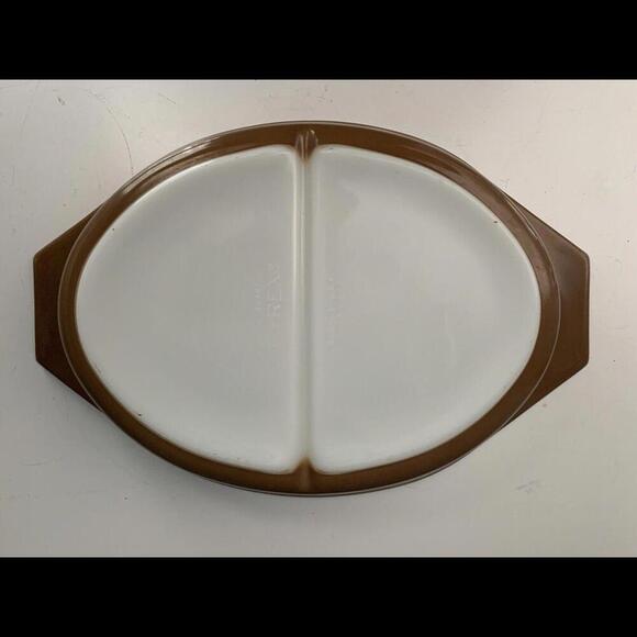 PYREX Early Americana Divided Casserole Brown Gold Cat Eagle 1 1/2 quart Vintage - Picture 10 of 11